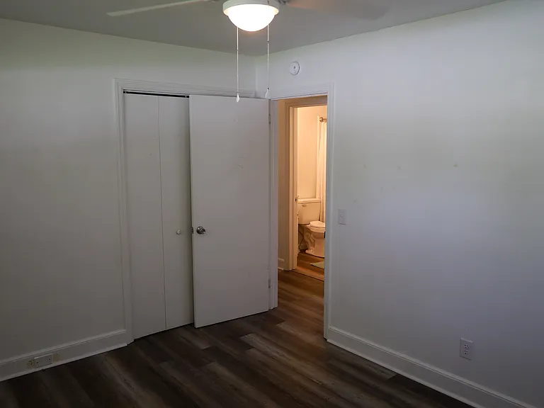 1808 W Higgins St — Photo 10