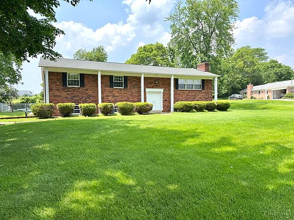 3rd image of 8621 Brookridge Dr