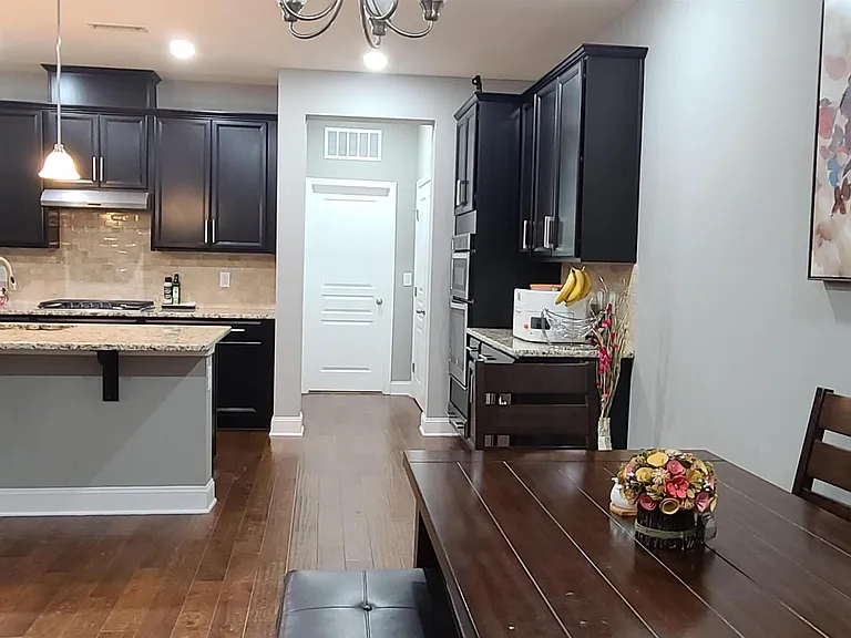 529 Buhrstone Mill Dr — Photo 25
