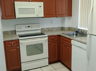 6045 NW 186th St APT 304, Hialeah, FL 33015