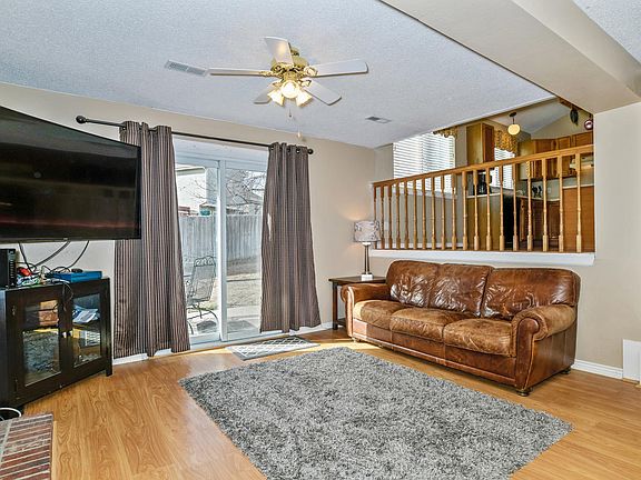 5th image of 16270 Goldenrod Way