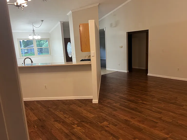 2401 Bentree Ct — Photo 4