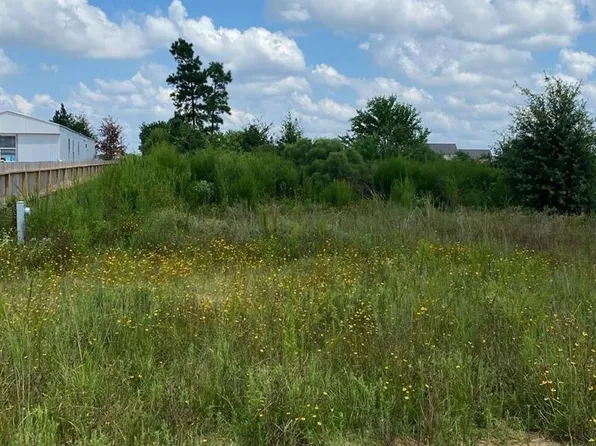 439 Road 5842, Cleveland, TX 77327