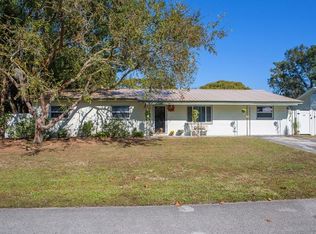 39039 Cardinal Ave, Zephyrhills, FL 33542