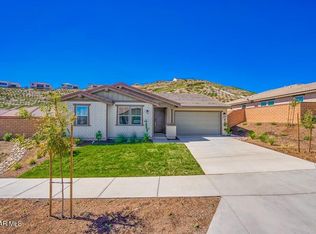 2536 Santa Fiora Dr, Corona, CA 92880