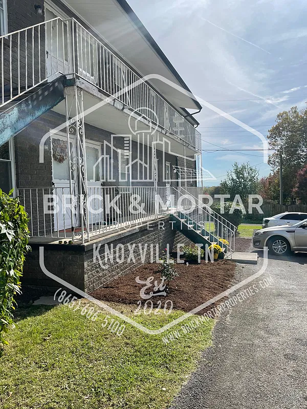 Farragut Apartments — Photo 2