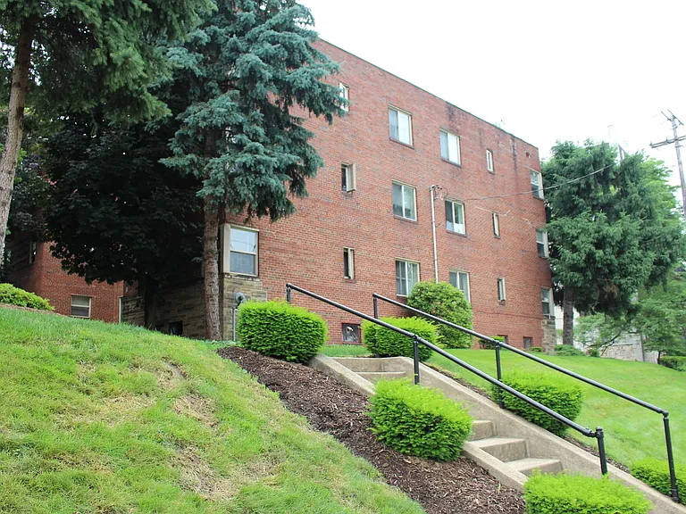 219 Lincoln Ave — Photo 15