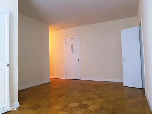 Rented by Citi Habitats | media 12