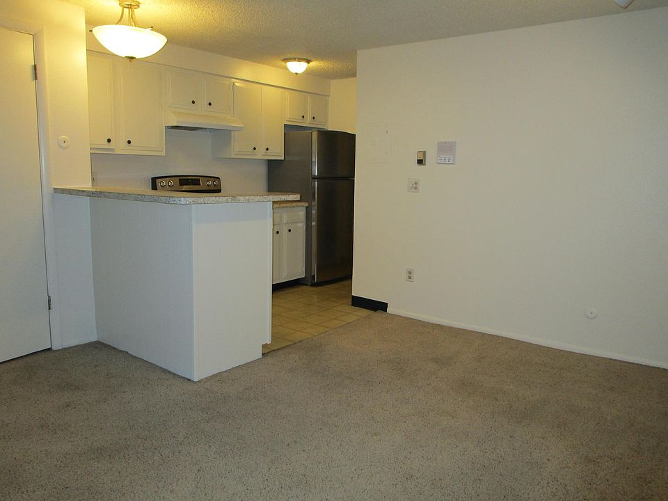 2nd image of 1725 S Federal Blvd #304