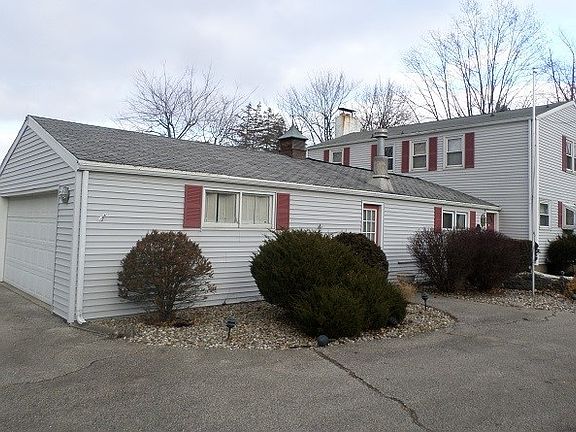 4th image of 3 Melrose Mnr