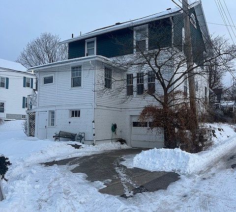 3rd image of 845 Saint Louis Ave