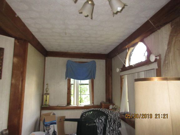 3rd image of 1162 W 24th St