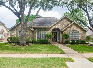 906 Lakespur Dr, Sugar Land, TX 77479