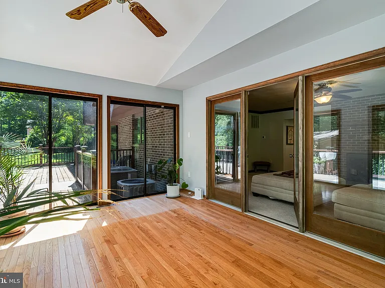 8150 Plowden Dr — Photo 9