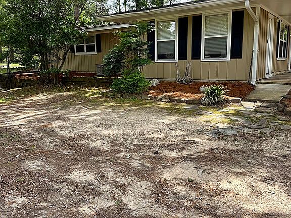 3rd image of 1007 Norris Ln