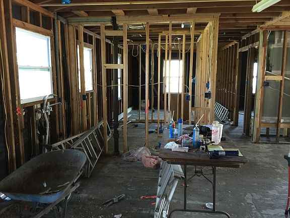 4th image of 6439 Onyx Dr N