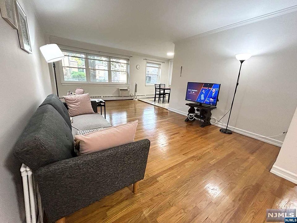 1st image of 2200 Center Ave APT A2