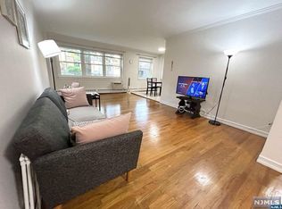 2200 Center Ave APT A2, Fort Lee, NJ 07024