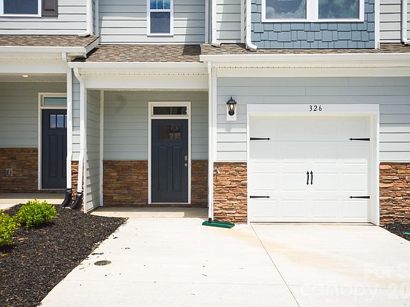 3rd image of 407 Creekview Rd
