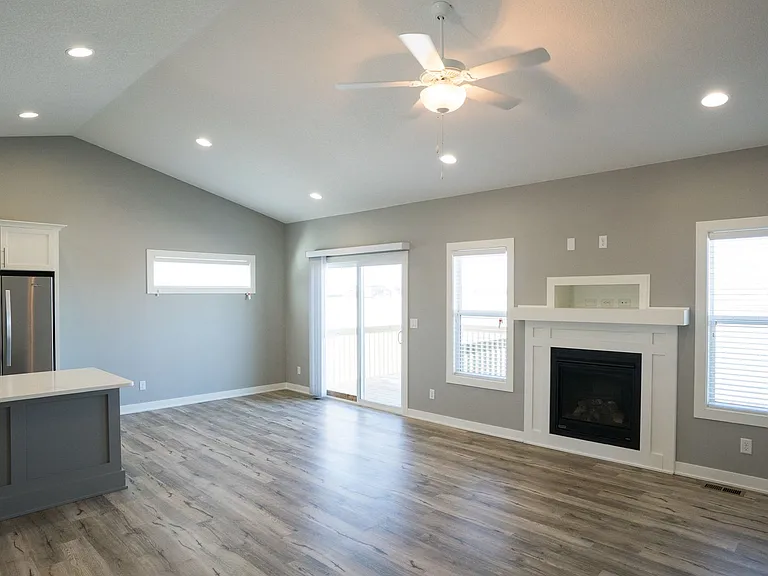 695 SE Tallgrass Ln — Photo 13