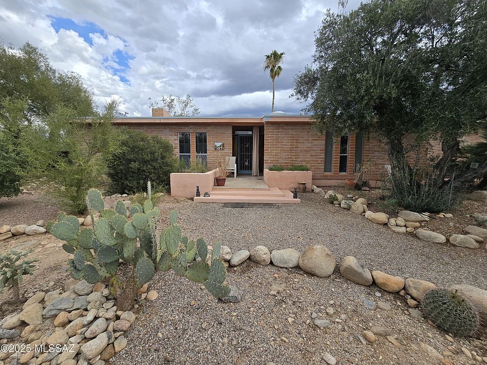 1st image of 7005 N Montecatina Dr