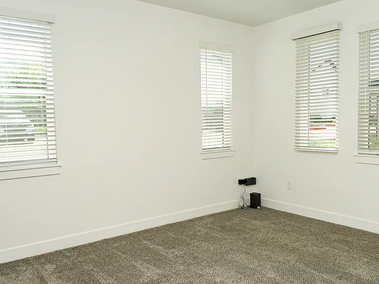 460 W 15 S #1-G101 — Photo 11