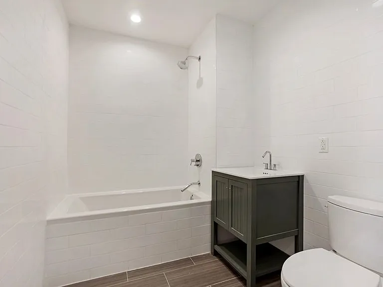251 Devoe St #PENTHOUSE — Photo 6