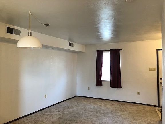 4th image of 129 Irving Ave APT 6