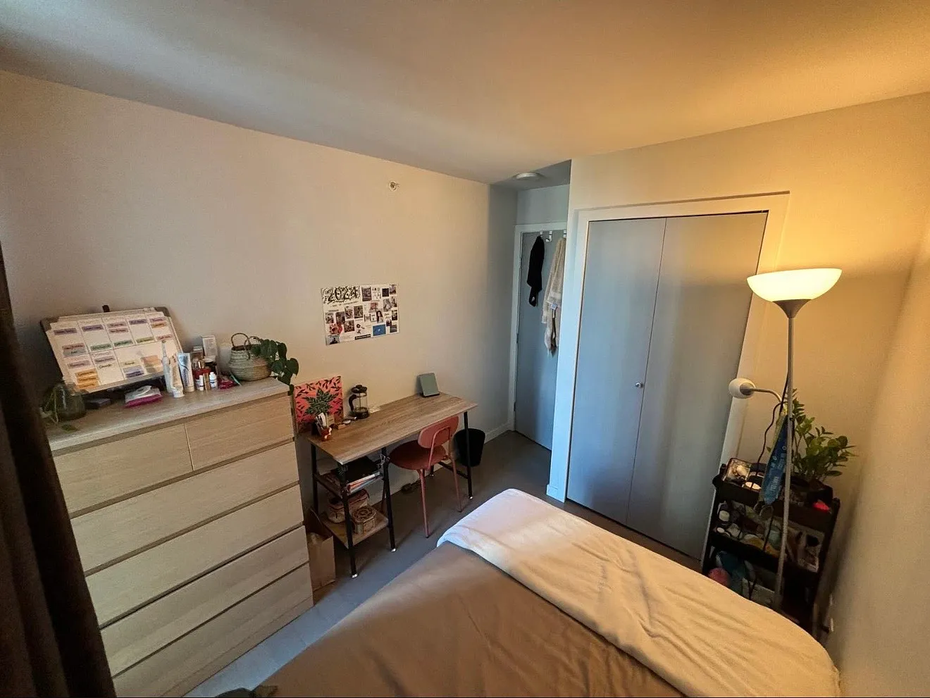 2 bed, $1,400 — Photo 1