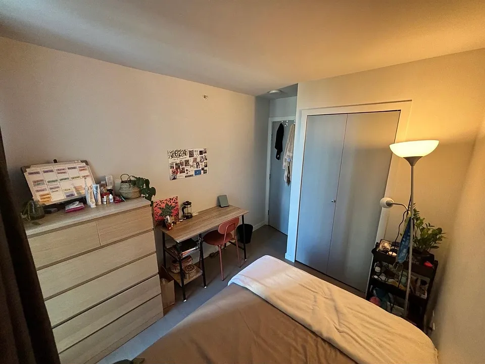 161 Georgia St W #801