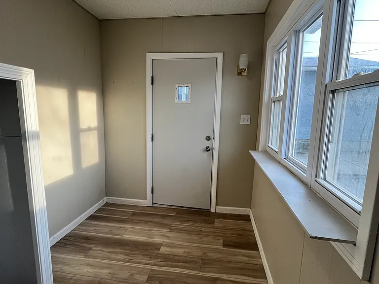 272 Norwalk Ave — Photo 23