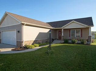 2533 Nature View Dr, Warsaw, IN 46582