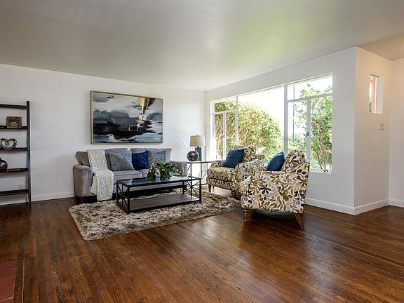 2nd image of 2222 Alameda De Las Pulgas
