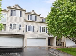 3864 Abercrombie Ln, Stillwater, MN 55082