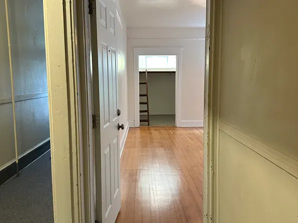 4114 Fremont Ave N APT 2, Seattle, WA 98103