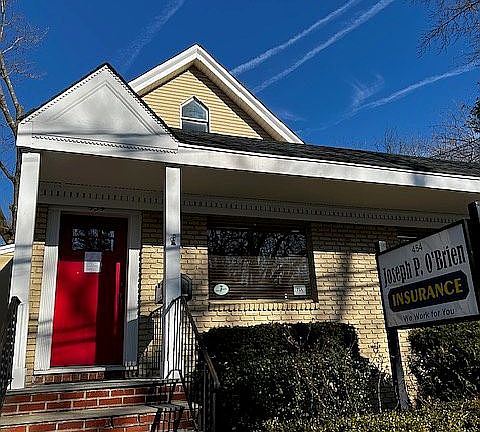 2nd image of 454 New York Ave