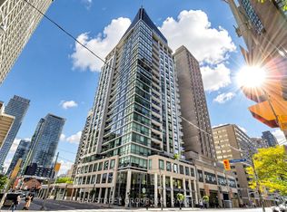 1121 Bay St #1708, Toronto, ON M5S3L9