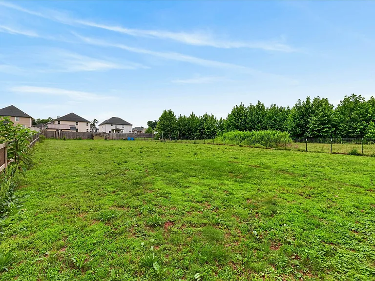 1264 Black Oak Cir — Photo 15