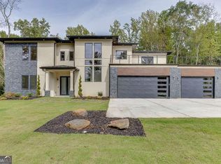 120 McNeal Trace Dr, Hoschton, GA 30548