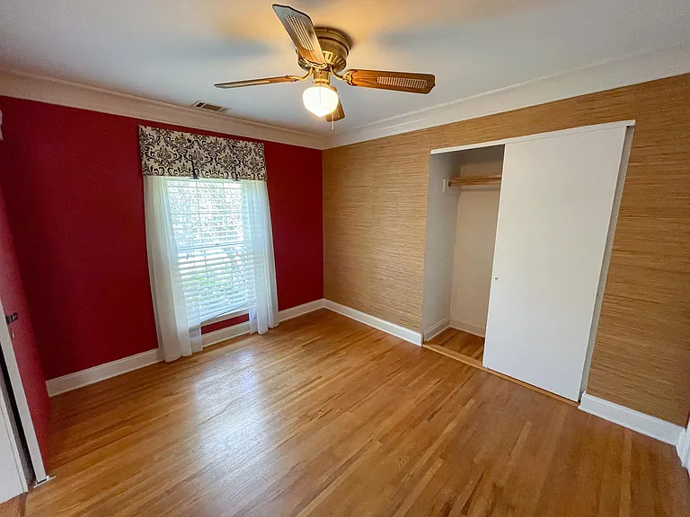 320 Leopole Rd — Photo 14