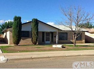 7108 Pear Tree Ln, El Paso, TX 79915