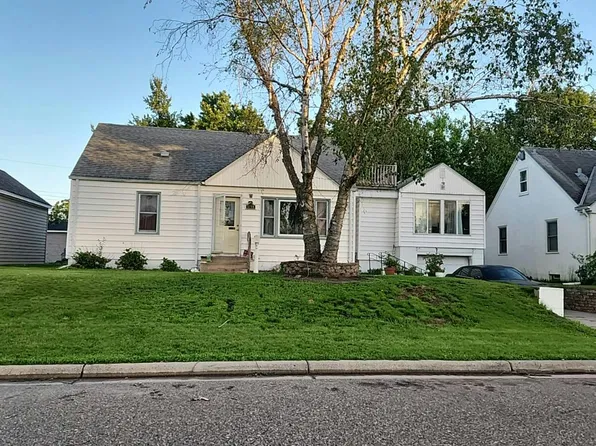 5111 Corvallis Ave N, Crystal, MN 55429