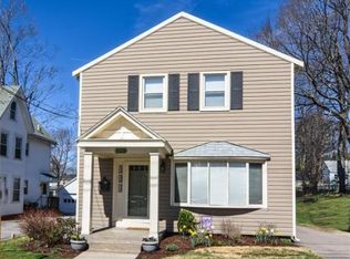 113 School St, Franklin, MA 02038