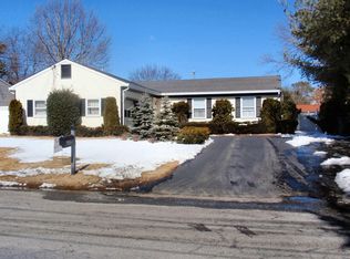 537 N Lake Shore Dr, Brick, NJ 08723