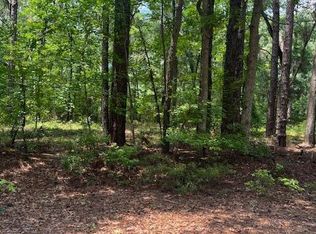 7 Woods Ln, Beaufort, SC 29907