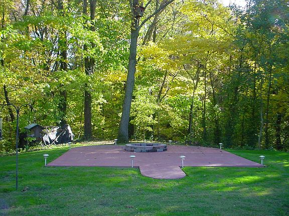 3rd image of 307 W Crestview Dr