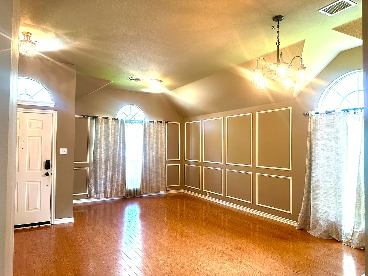 Formal living room - 1410 Oxford Dr