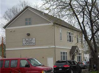 221 4th Ave SW, Cedar Rapids, IA 52404