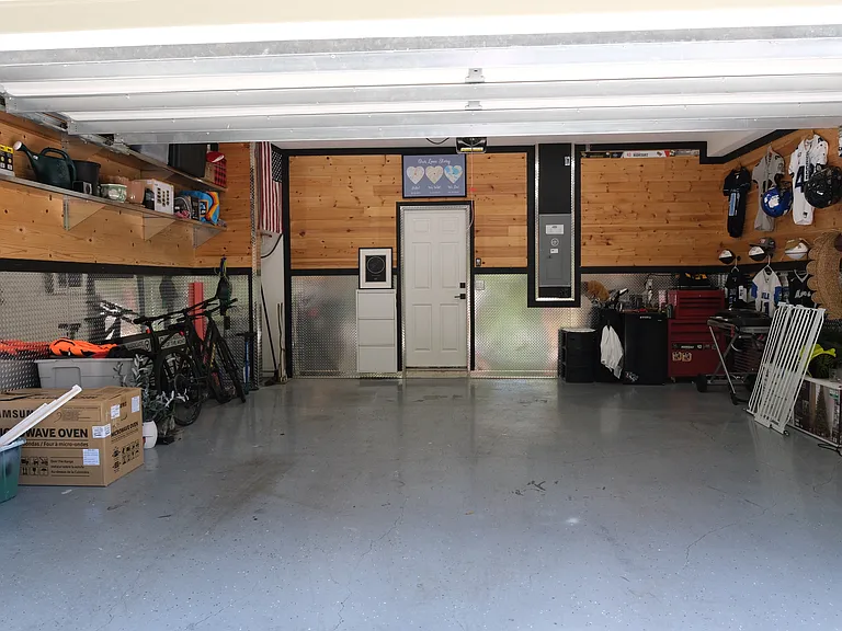689 Oak Lake Ln — Photo 28