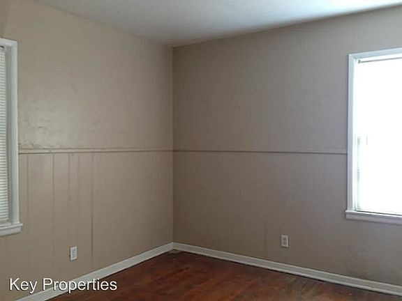 5th image of 1444 W Fuller Ave